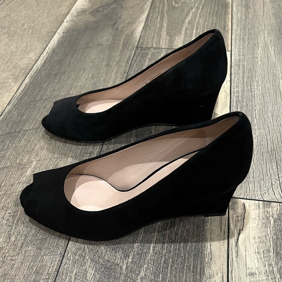 NWOT Stuart Weitzman black suede Annaform wedges